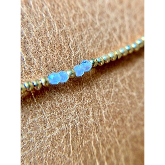 Moonstone Pendant Necklace Gold Silver Crystal Necklace Handmade Gift Jewelry - Picture 3 of 5